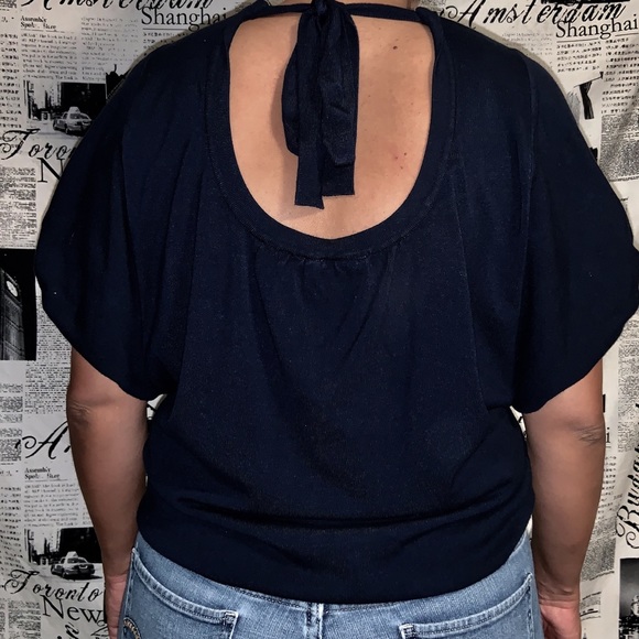 Navy top with back tie; size medium - Picture 2 of 6